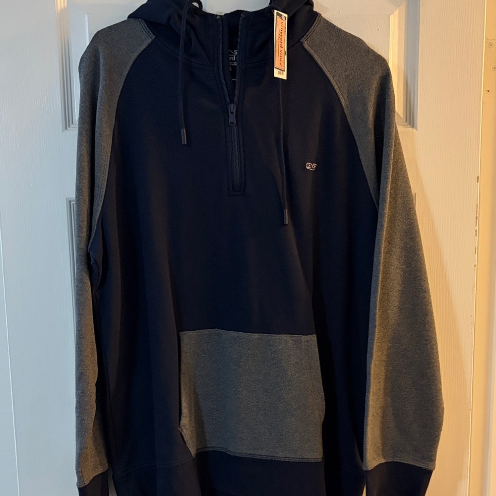 Vineyard Vines Men's Black and Gray Zip-Up Sweater